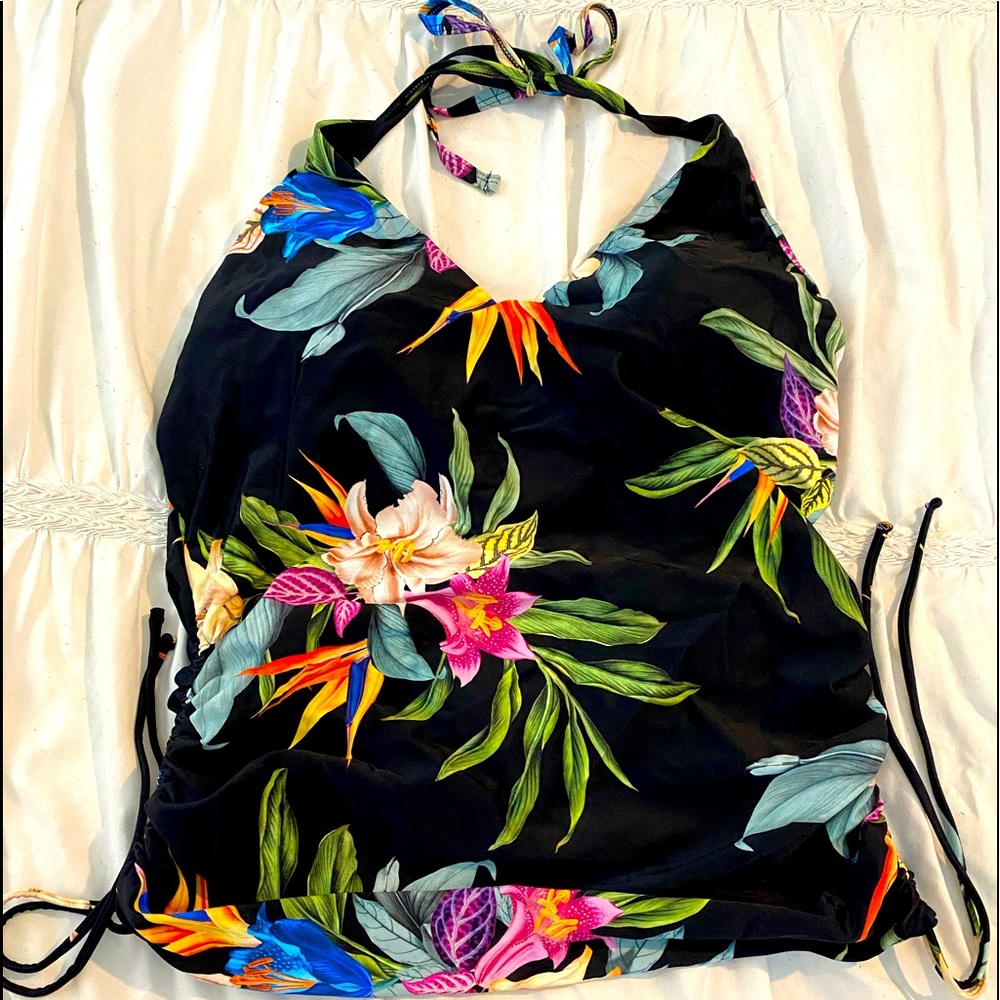 Navy Floral Tankini